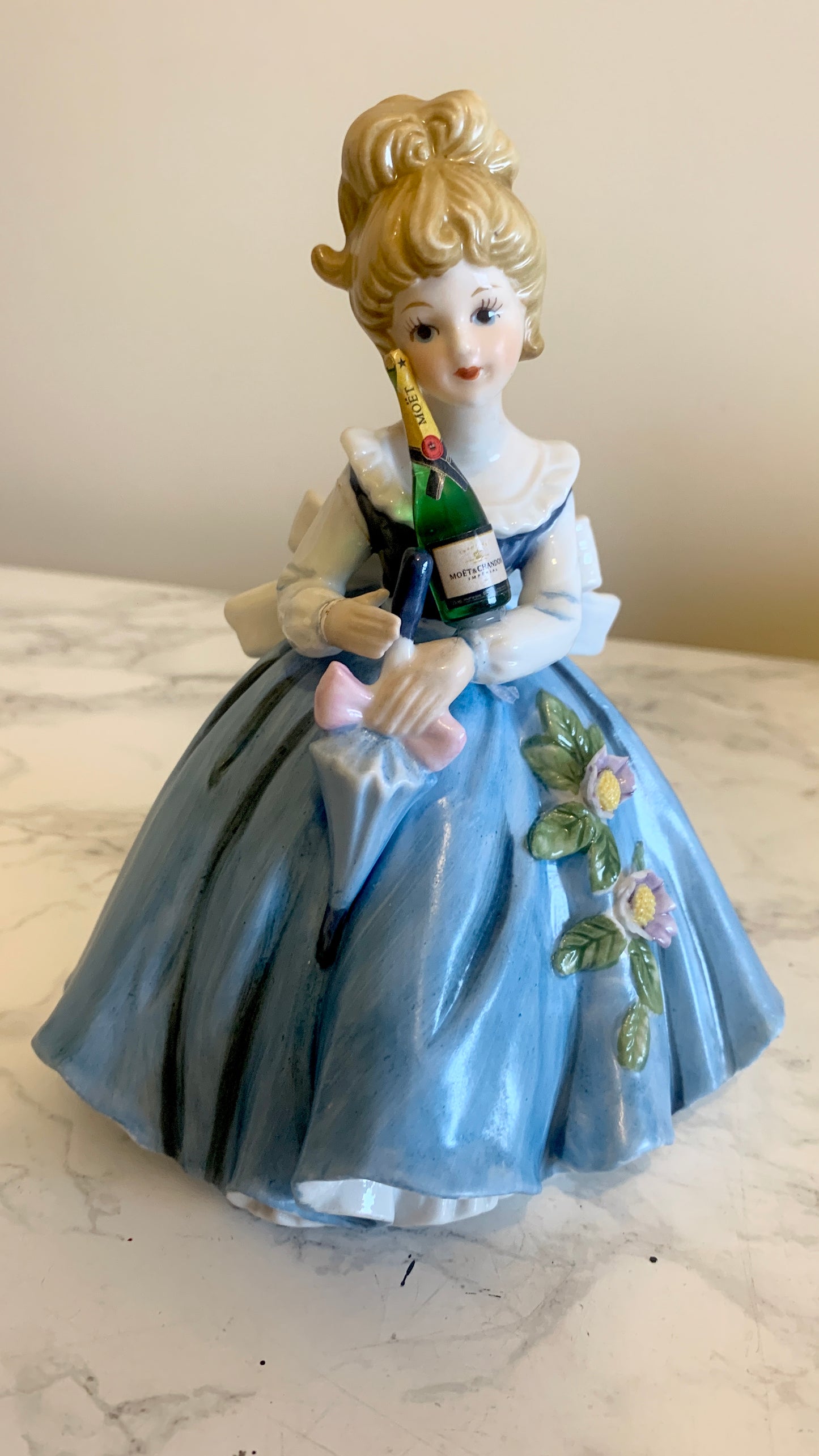 ***Read description before buying***Champagne Darling